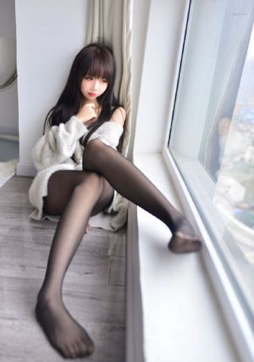 年轻漂亮的继坶少妇在线观看_超清全集免费播放
