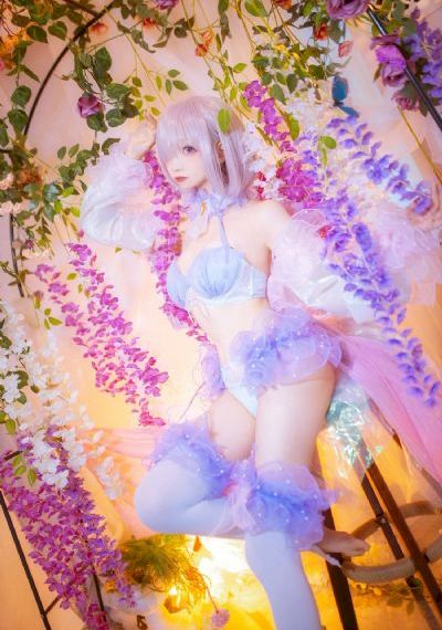 美味的性姐姐朋友_高清完整版