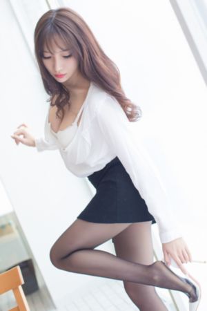 保险女王和她的商业秘密_4K电影完整版在线观看