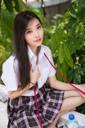 校花的呻吟_HD高清视频观看