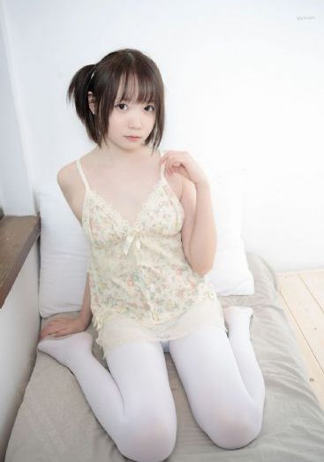 撕开她的乳罩慢慢捏捏_国产剧高清视频播放